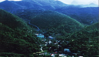 浮戲山楊樹溝 攬奇秀山水，探幽谷勝境